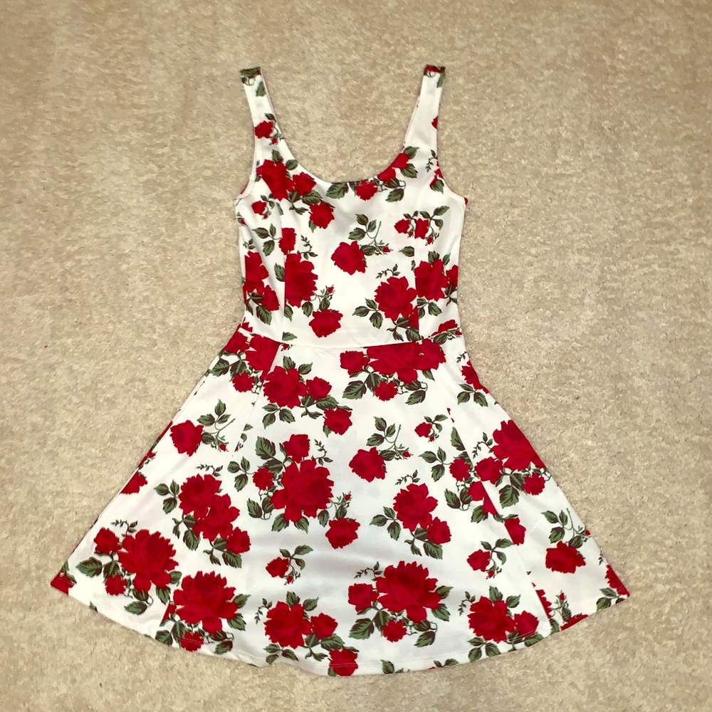 Dress with red roses